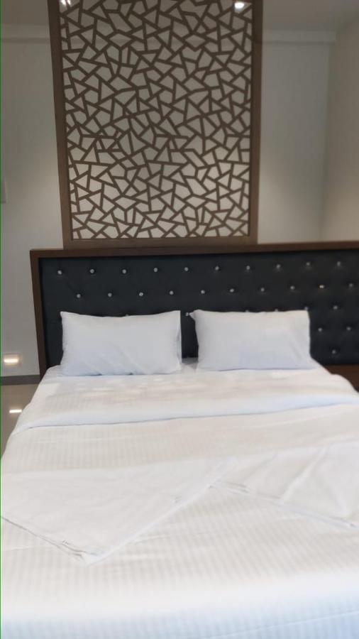 Kalyān Dukes Plaza Hotel المظهر الخارجي الصورة
